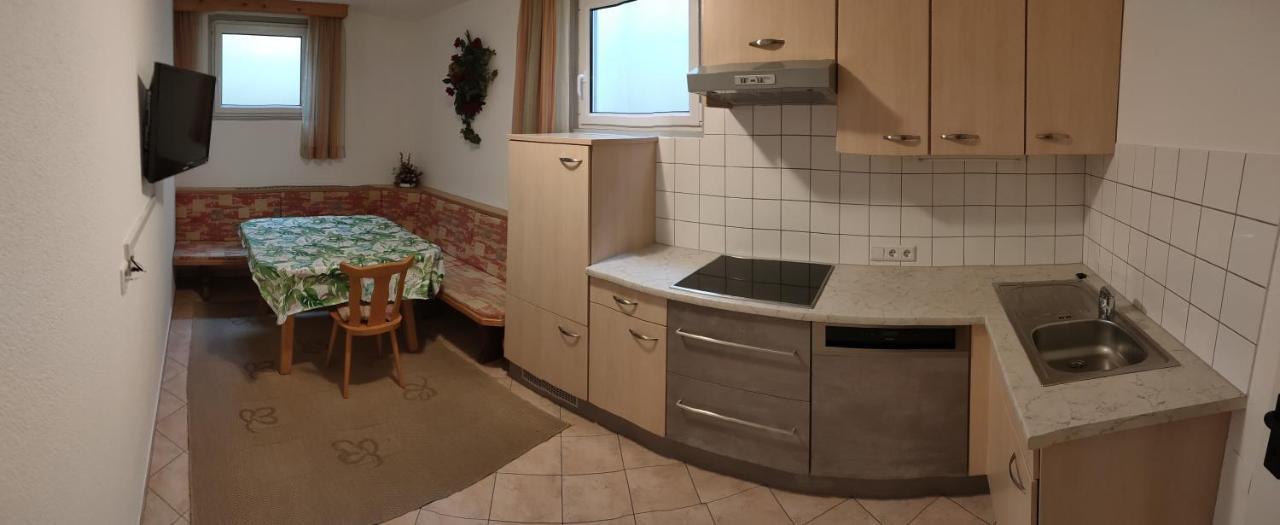 Ferienwohnung Haus-Elisabeth Uderns Exterior foto